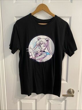 Black Graphic Sailor Moon Short Sleeve Tee size Medium unisex